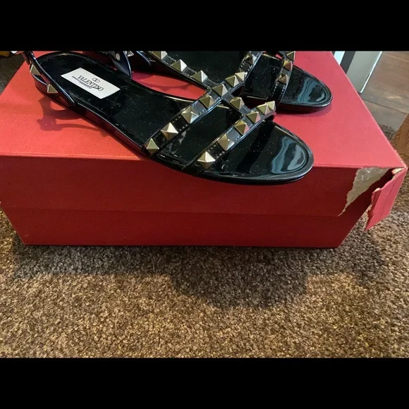Valentino Rockstud Jelly T-Strap Sandals Black PVC Women's Size 36 - Picture 2 of 7